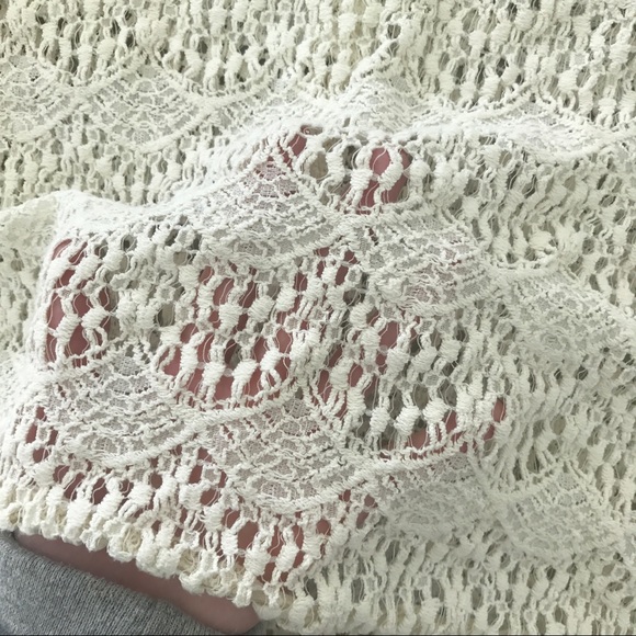 White Crochet Crop Top - Picture 5 of 5